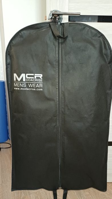 Продам мужской костюм