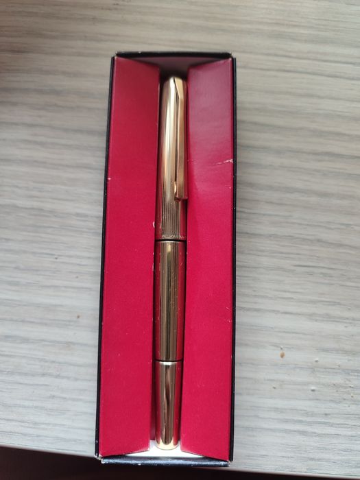 Stilou Pelikan aurit