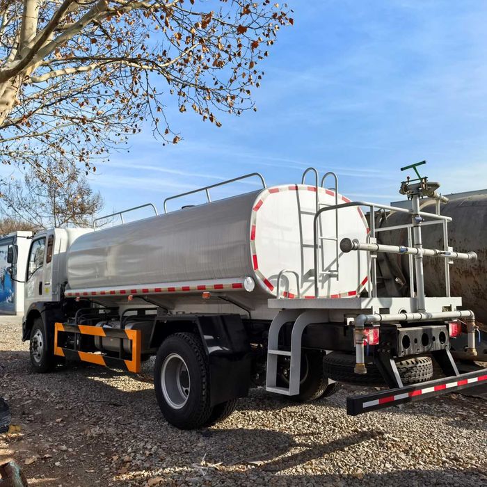 Howo 4x2 10 Tonna  Yangi  2026  Sotuvda mavjud