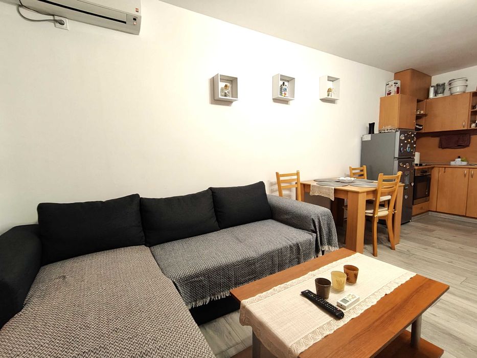 ТОП  НАЕМ | Двустаен на втора линия до централния плаж с покрит двор/веранда,Равда