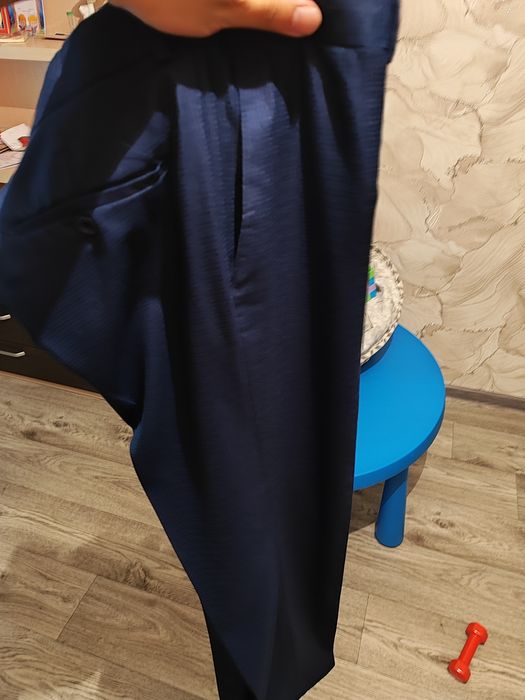 Продам классический костюм