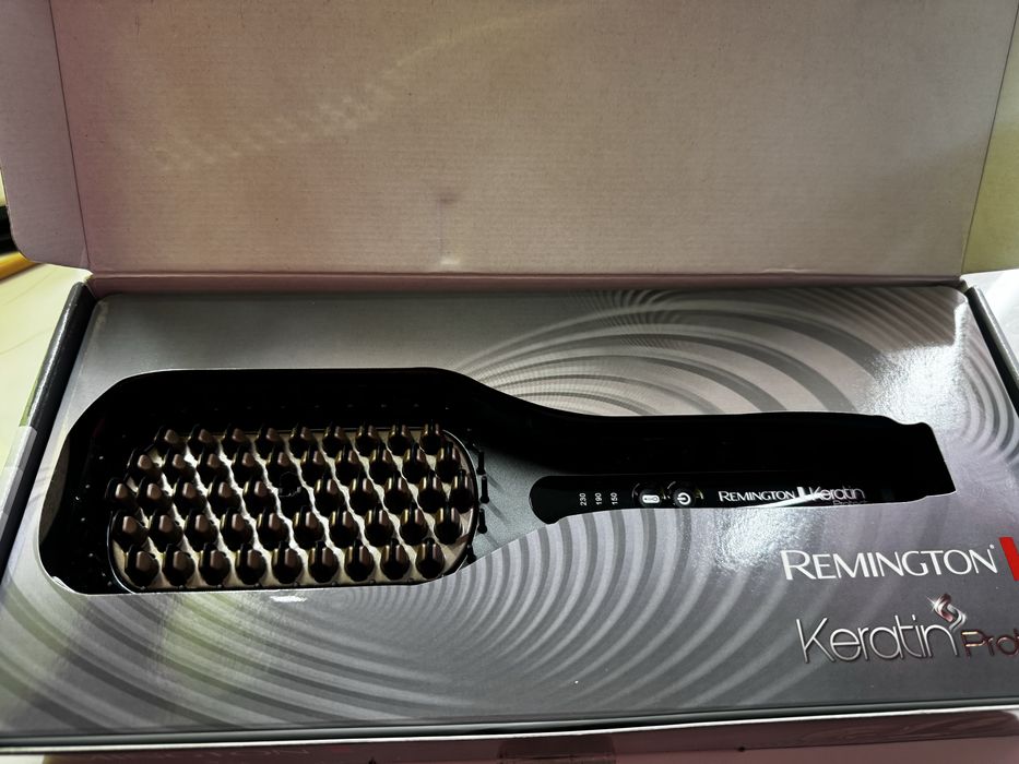 Четка за изправяне на коса Remington