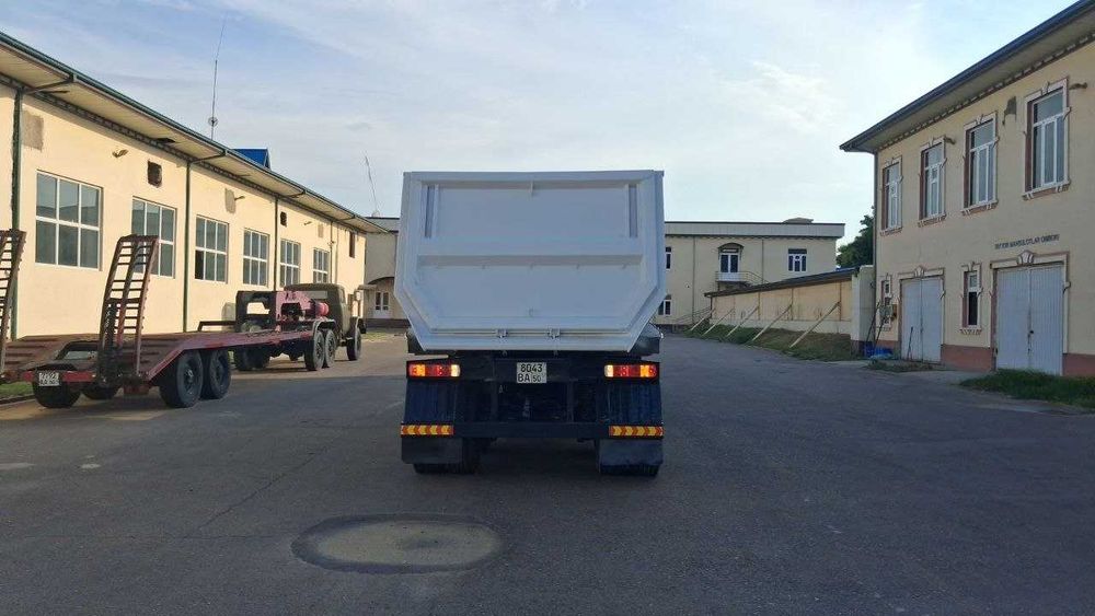 Прицеп сотилади 27 м3