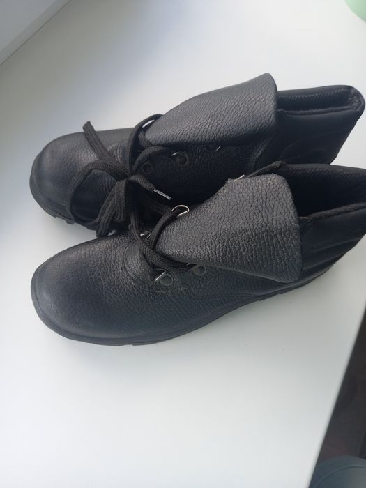 Ботинки 40 размер