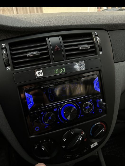 Pioneer 725 xtoy mafon yangi blutus usb aux radio .odiy xtoy emas