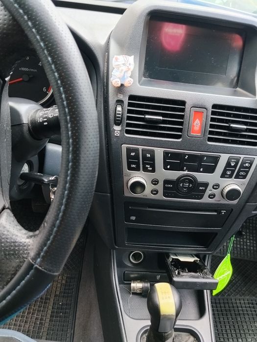 Нисан Алмера1.5 dci 2007