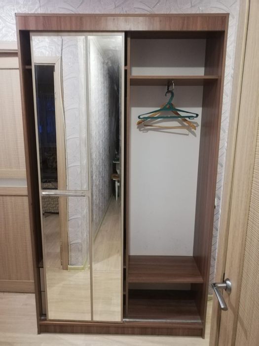 Продам шкаф купе в прихожую