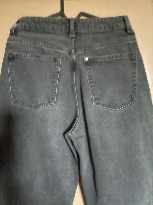 Дънки и спортни панталони