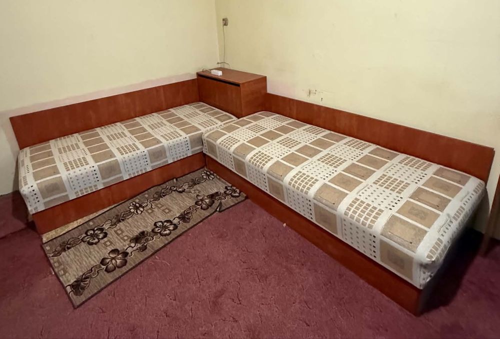 Комплект мебели - 300€