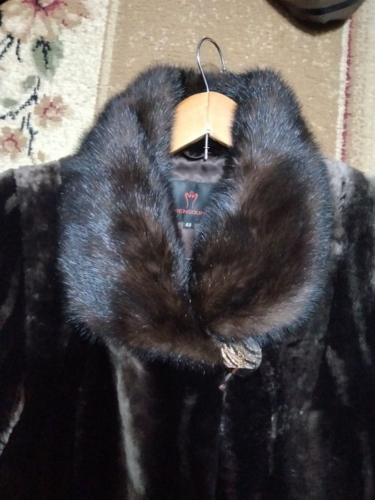 Мутоновая шуба с шарфиком