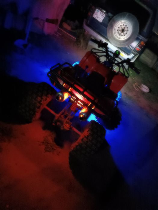 Квадроцикл в отличном состояний