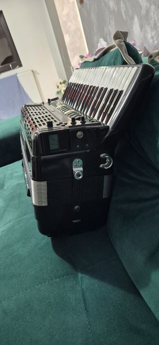 Vand acordeon Roland fr7 V2