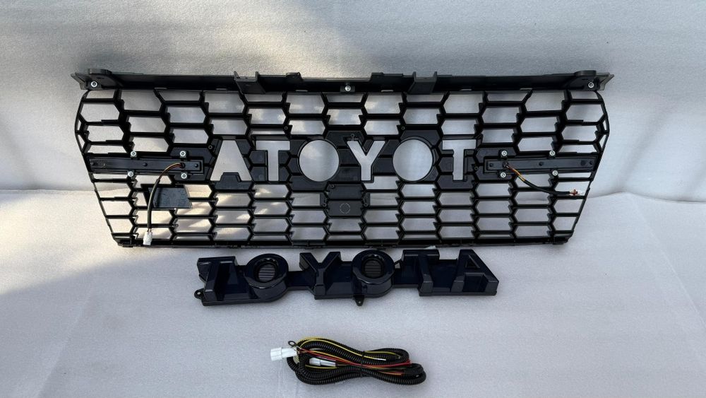 Решетка радиатора Prado 150