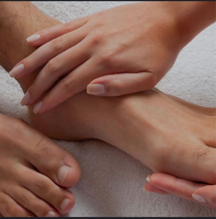 Маникюр и педикюр