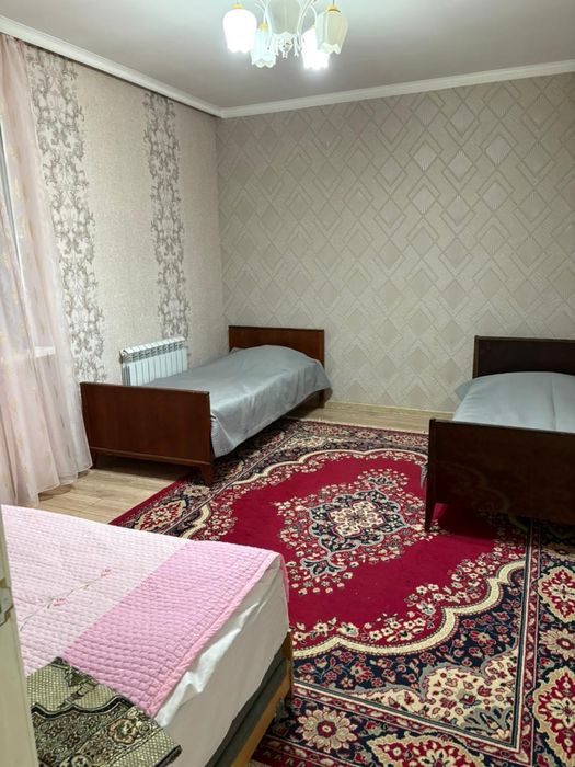 гостевой  дом с бассейном  в отличном районе