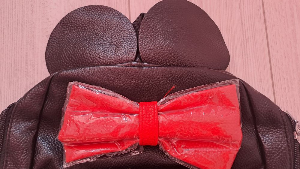 Черна раничка стил "Мини Маус"