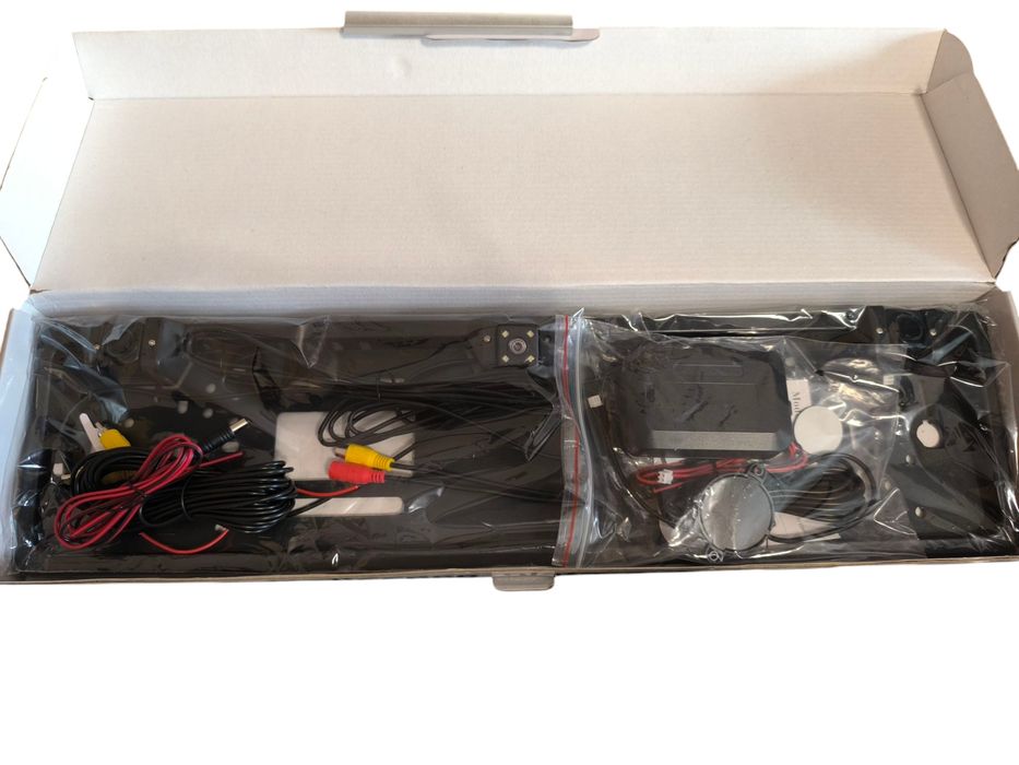 Стойка за номер с камера и парктроник