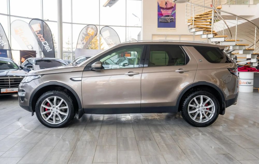 Land Rover Discovery Luxury Sport 2.0, 2015