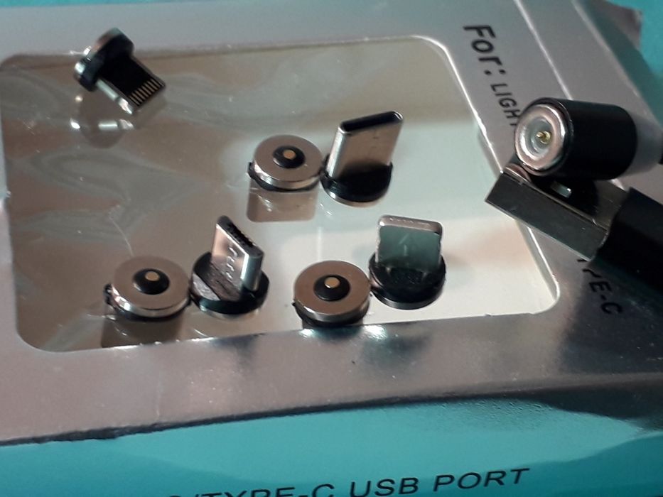 Cap adaptor ptr.cablu magnetic