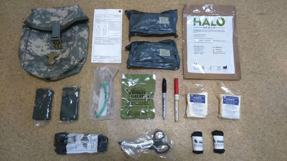 Аптечка для оказания первой помощи.