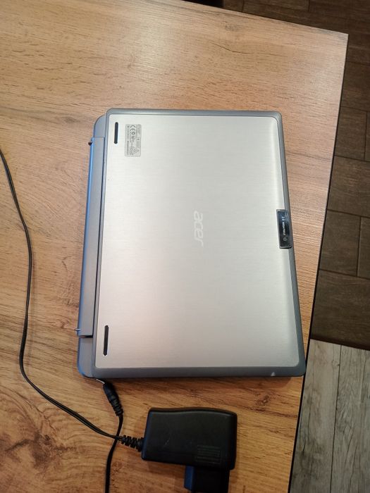 Продам нетбук acer