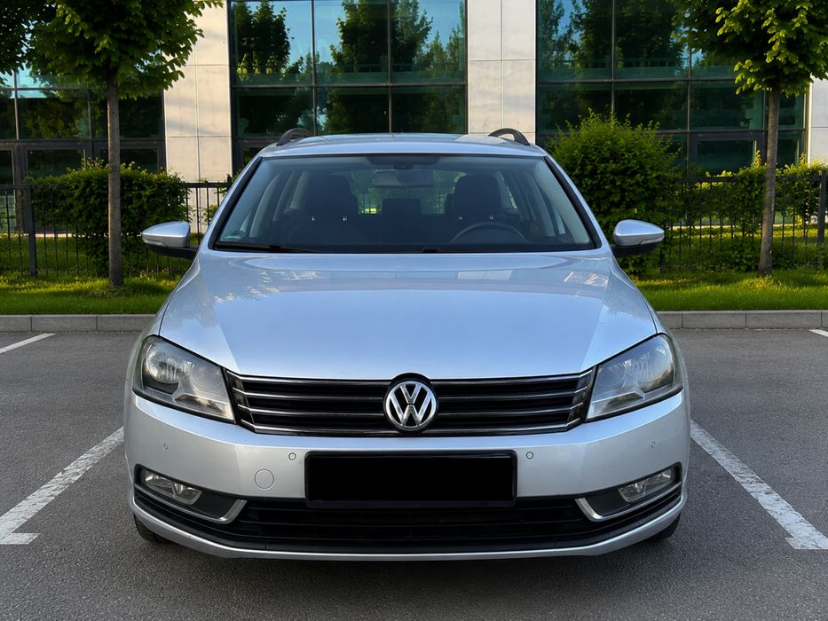 VW Passat B7 Variant 1.6 TDI | BlueMotion | Navi | Euro 5 | Încălzire Scaune