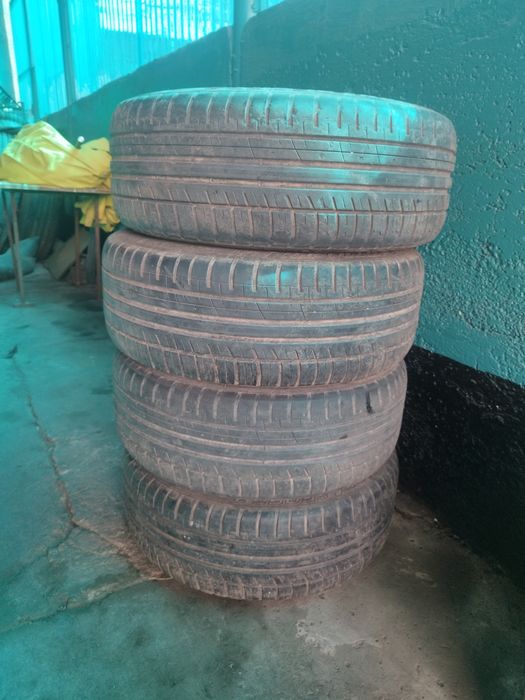 Продам диски с резиной бмв