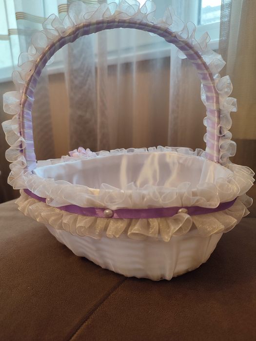 Сватбена кошница за късмети и поставка за пръстени