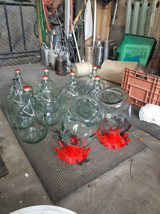 Бутыль емкостью 5 литров