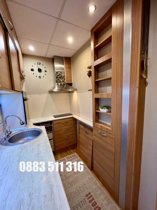 Продава се Тристаен апартамент в София, Фондови жилища - 61 кв.м за 1522 €/кв.м - Снимка #16