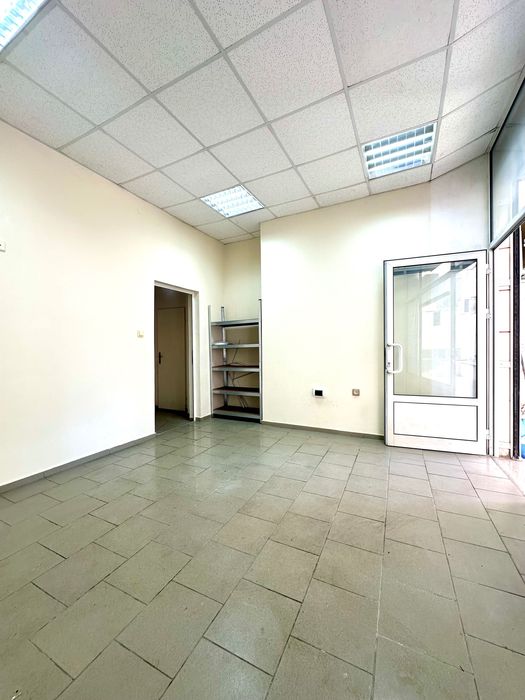 Дава се под наем Офис в Русе, Алеи Възраждане - 16 кв.м за 178.5 € - Снимка #4