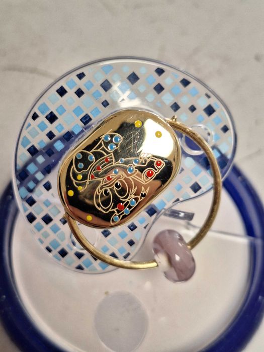 Детски биберон със златна капачка и дръжка - 8,46 гр.