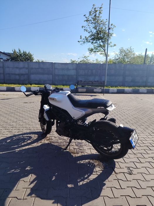Husqvarna vitpilen 401