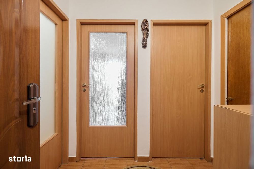 Apartament Doua Camere Decomandat Razboieni