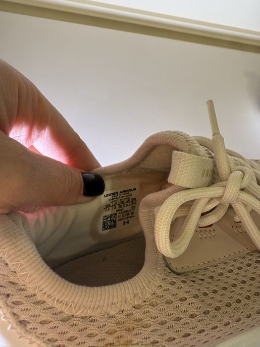 Кроссовки under armour