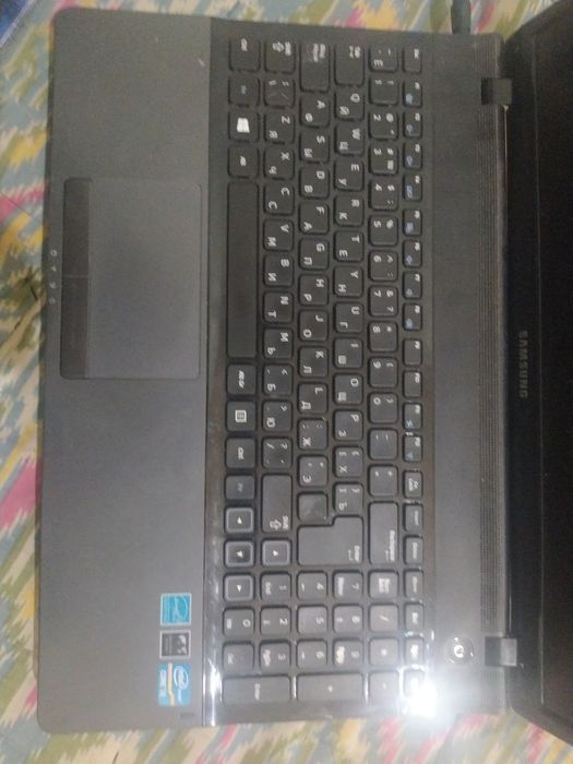 Noutbuk SAMSUNG professional windows bilan