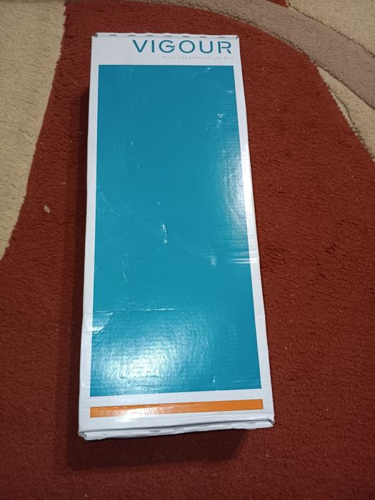 Vând baterie bucatarie nouă  cu 3 căi