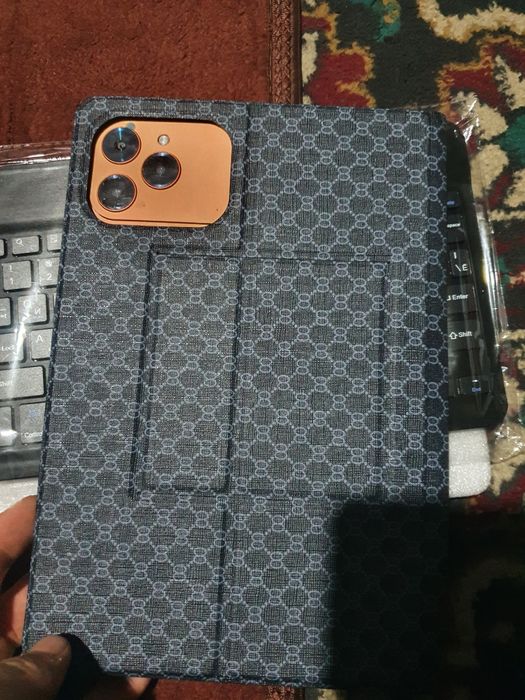 Планшет сотилади