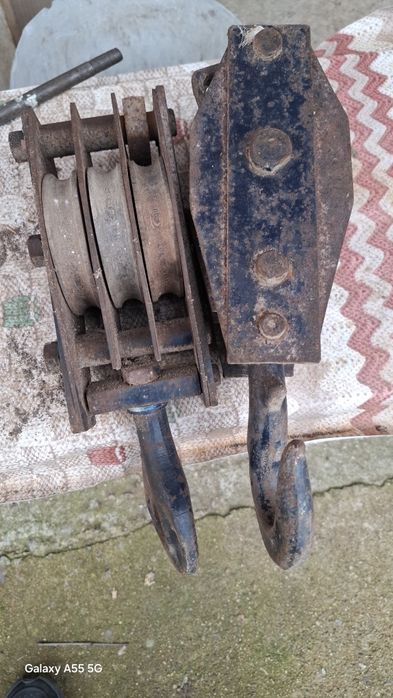 Куки за телфер 2бр