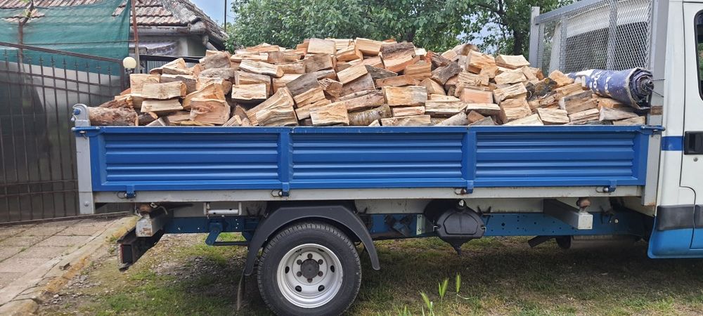 Lemn de foc Întreg sau Tăiat si Crapat