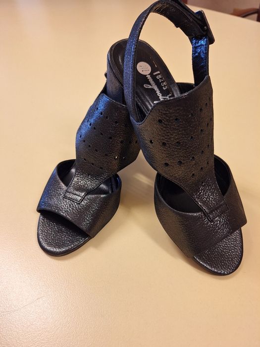 Дамски елегантни сандали -нови