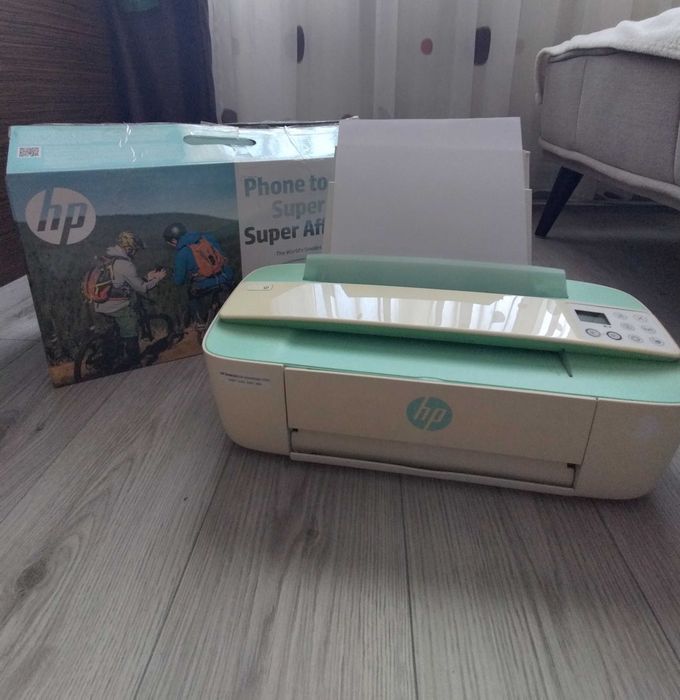 HP DeskJet 3700 multifuncțională (printare, scanare, copiere) – stare bună