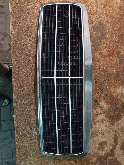 Решетка радиатора w210