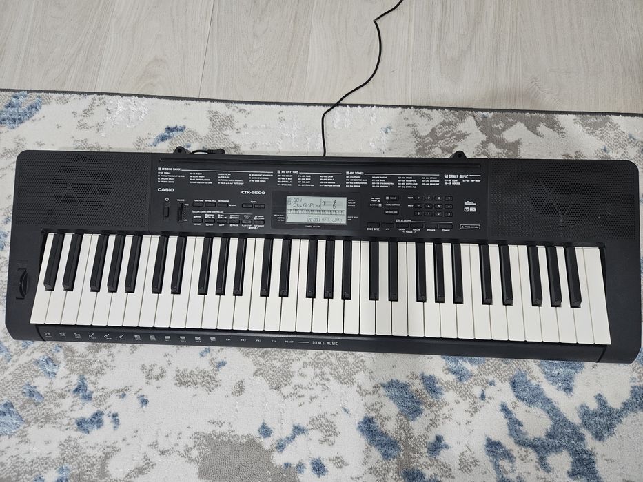 Продается Синтезатор Casio CTK-3500 со стойкой