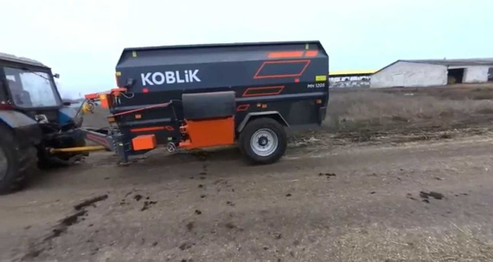 Измельчитель - смеситель - раздатчик кормов MH 150