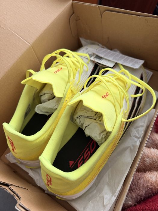 Adidas F50 turf purtati doar odata, marimea 44