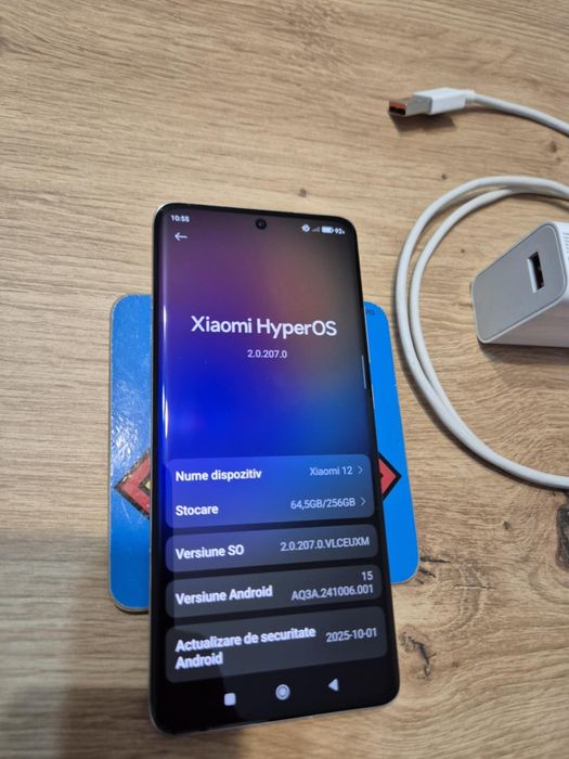Vând Xiaomi 12 de  256 Giga, impecabil