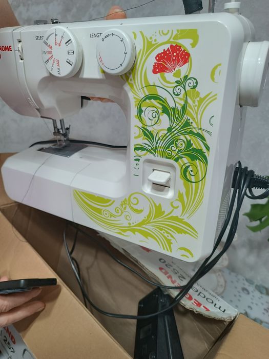 Швейная машина ..