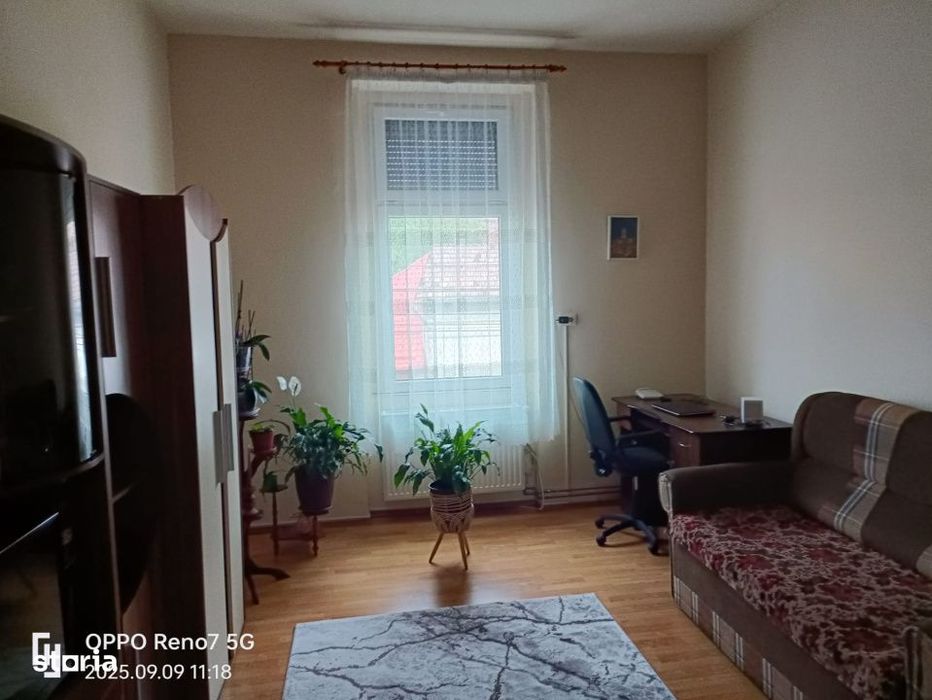 Casa de vanzare in Reghin zona centrala.