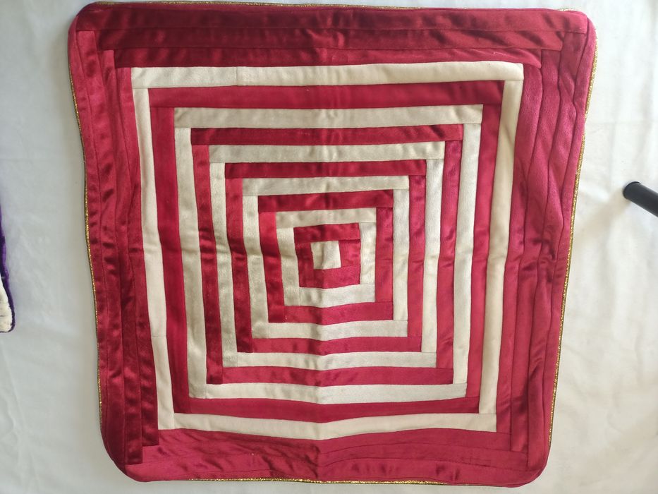 40×40 өлшемде чехолдар сатылады.